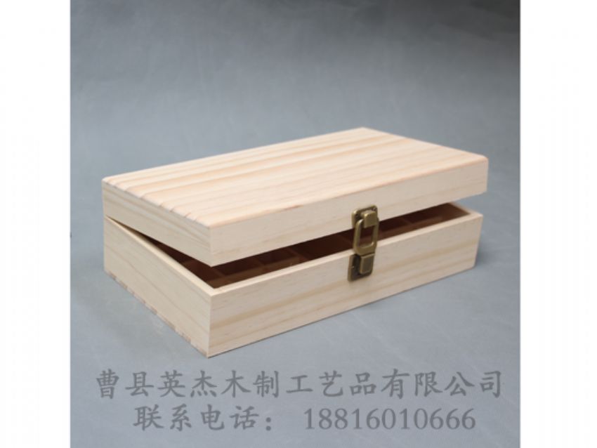 點(diǎn)擊查看詳細(xì)信息<br>標(biāo)題：高檔精油木盒 閱讀次數(shù)：3389